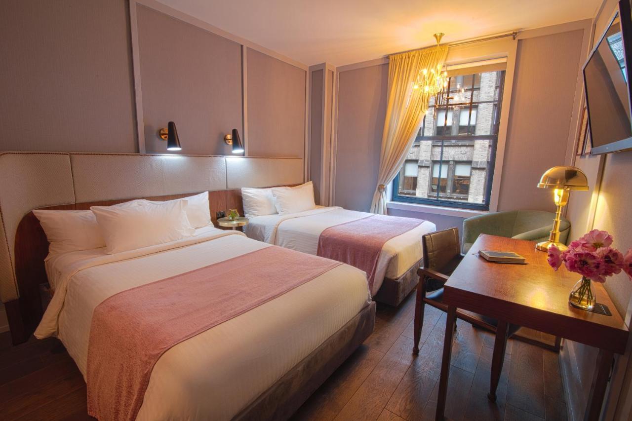 Hotel The Evelyn Nomad Nueva York Exterior foto A room at the hotel